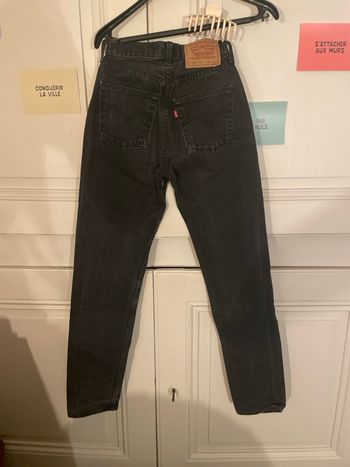 Jean noir Levis