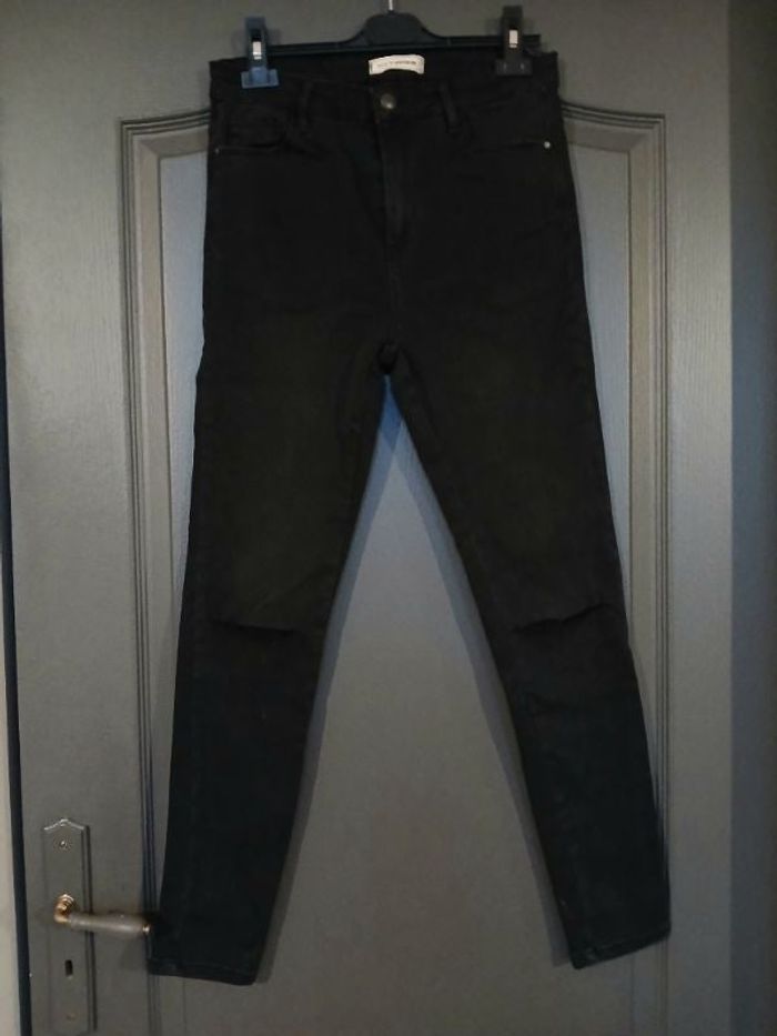 Jeans Denim resserré troué noir 38/M - Pimkie