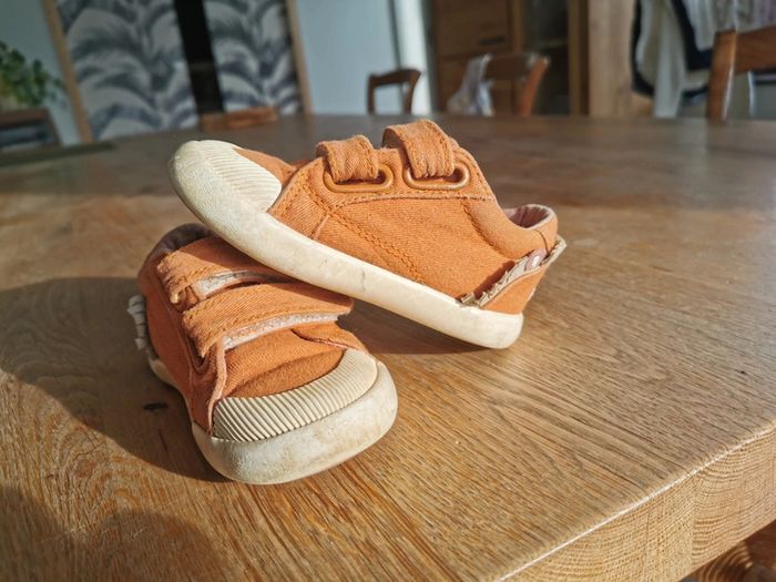 Chaussures toile T22 - photo numéro 5