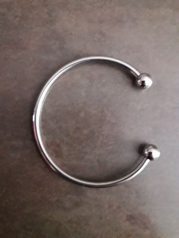 Bracelet en métal pour perles ou charms