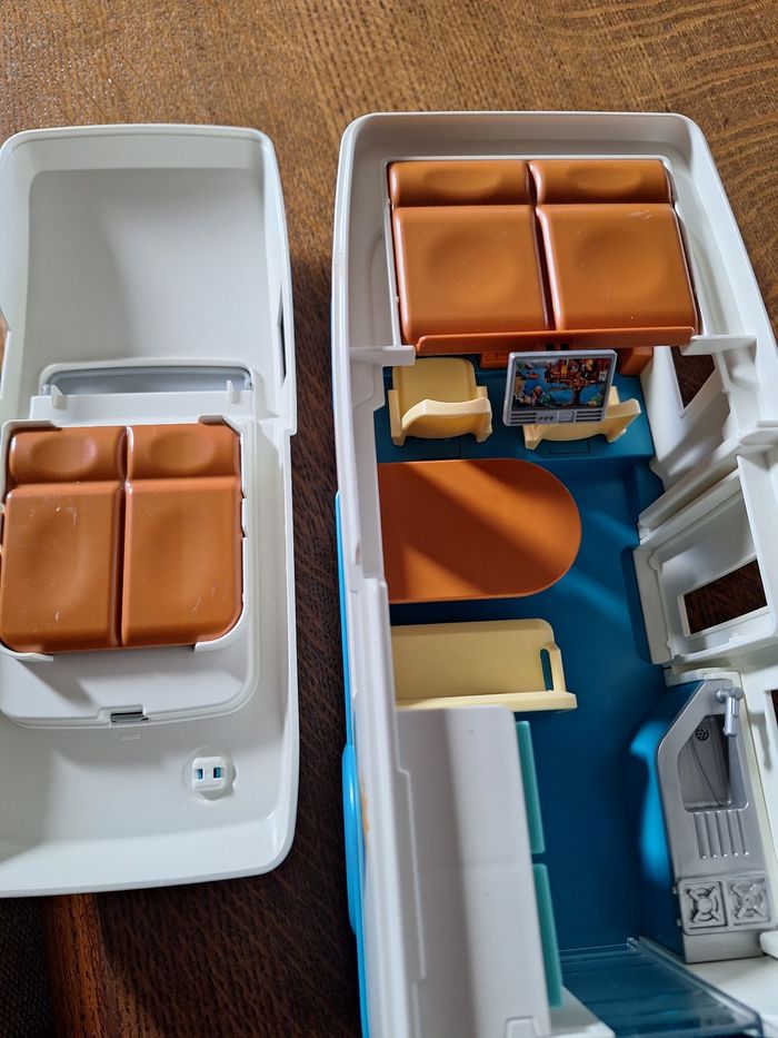 Playmobil camping car 70088 + piscine 9422 - photo numéro 5