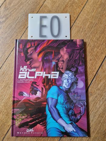 Bd le monde alpha tome 1 en eo