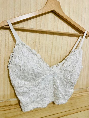 Crop top à dentelle blanc, fines bretelles S