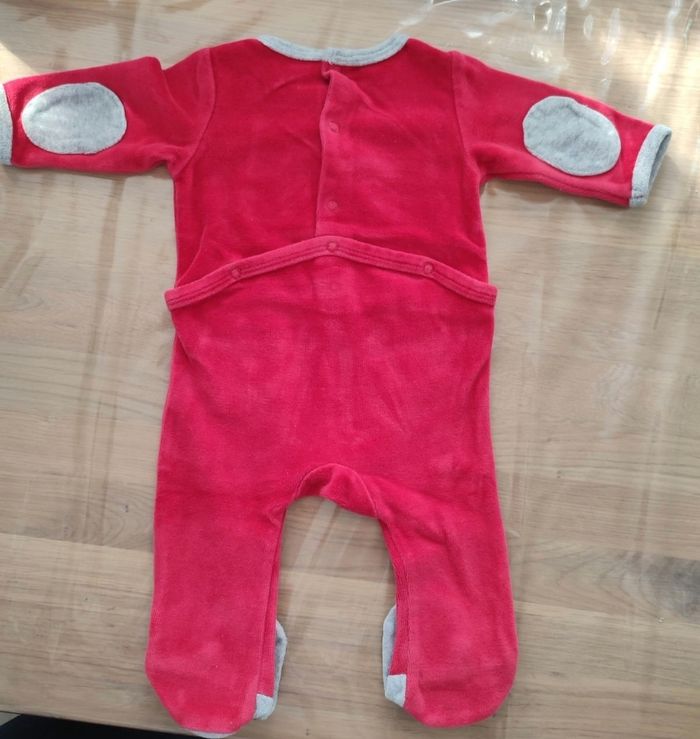 Pyjama - photo numéro 2