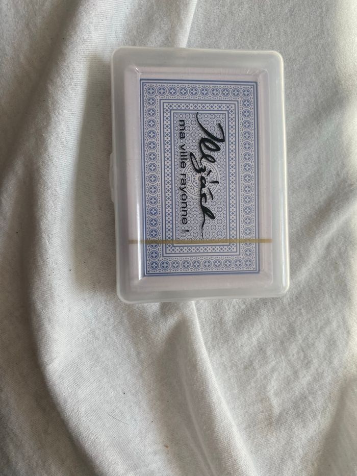 Jeux carte - photo numéro 1