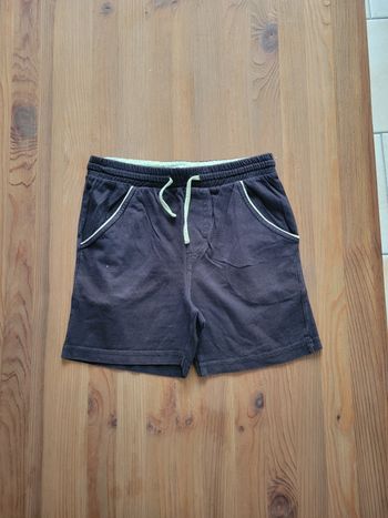 Short 8 ans