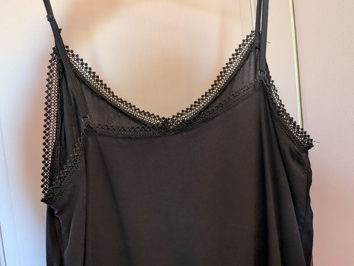 Robe noire - photo numéro 4