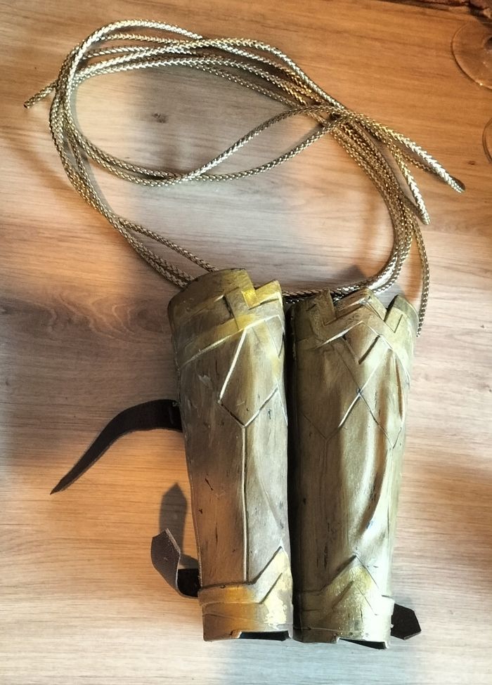 Manchons et lasso wonder woman