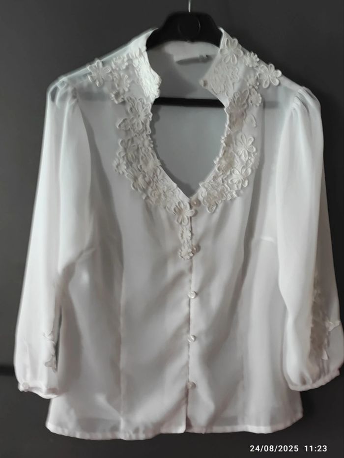 Chemisier blanc brodé Together T38
