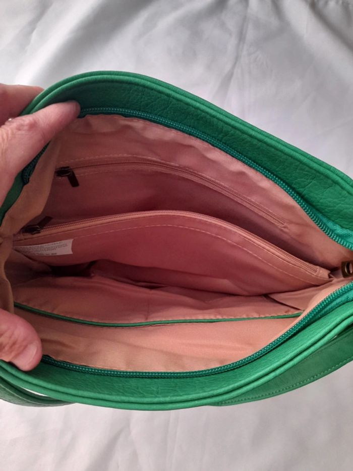 Sac bandoulière vert neuf avec étiquette 🏷 - photo numéro 5