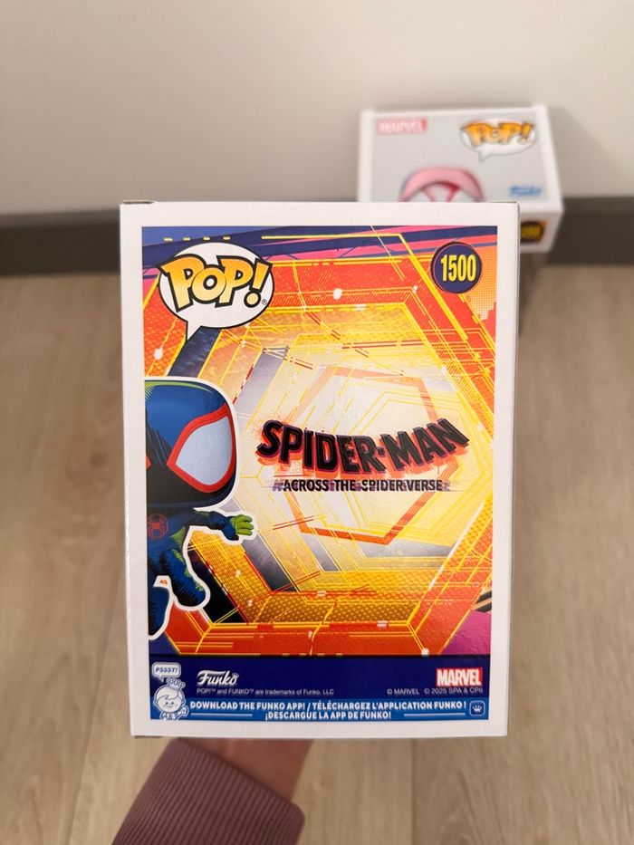 Duo Funko Pop! Spider Gwen & Spider Man (Miles Morales) - photo numéro 8