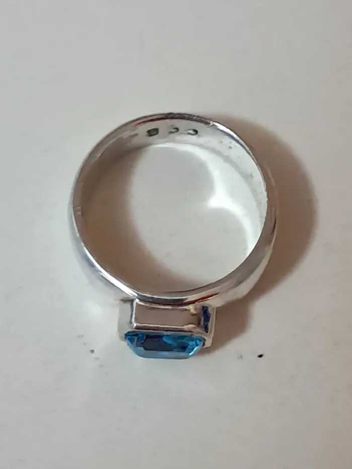 Bague fantaisie très bel effet - photo numéro 3