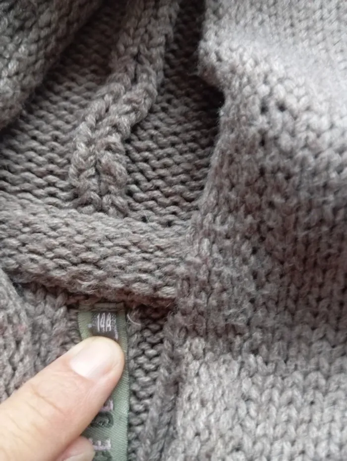Veste sans manche 14 ans très bon état - photo numéro 3