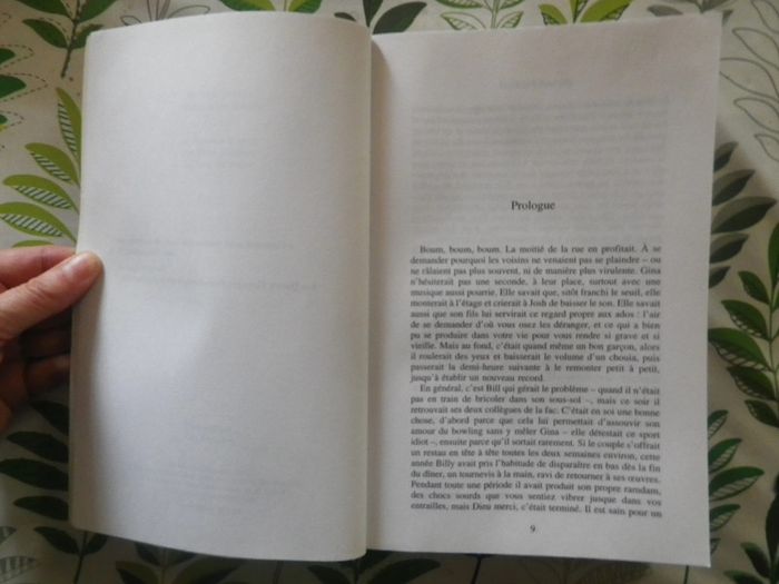 Les intrus (ils sont déjà à l'intérieur) de Michael Marshall Ed. Lafon - photo numéro 4