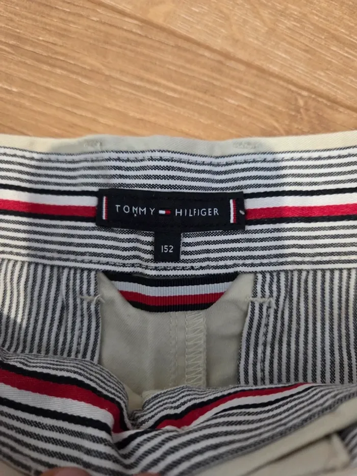 Bermuda Tommy Hilfiger taille 12 ans - photo numéro 3