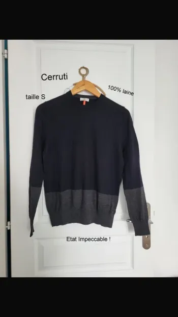 Pull Cerruti taille S 100% laine
