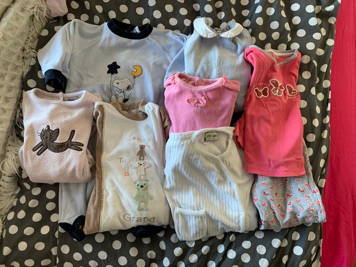 Lot de 8 pyjamas