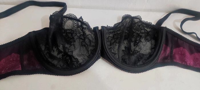 Soutien gorge balconnet en dentelle avec armatures Chantelle taille Fr80B/EU 65B/ Us,UK 30B - photo numéro 9