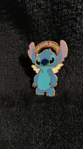 Pin's Disney Stitch sweet angel