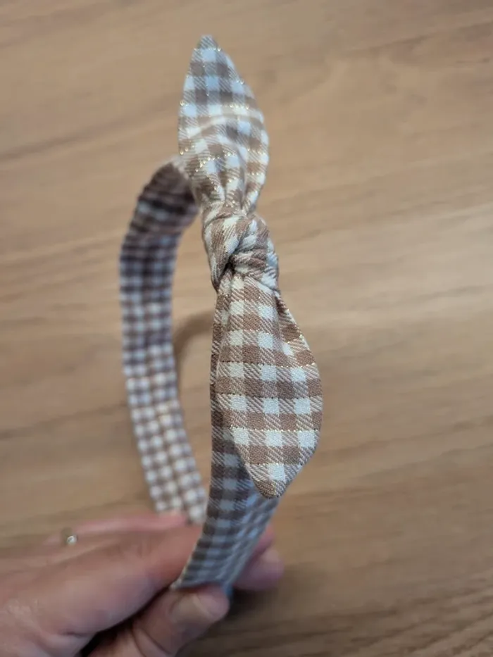 Serre tête cache cache au parc vichy