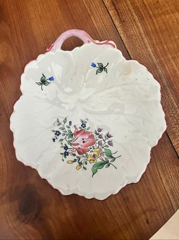 Coupelle en forme de feuille De Feuille, Faience De Lunéville, Modèle Réverbère