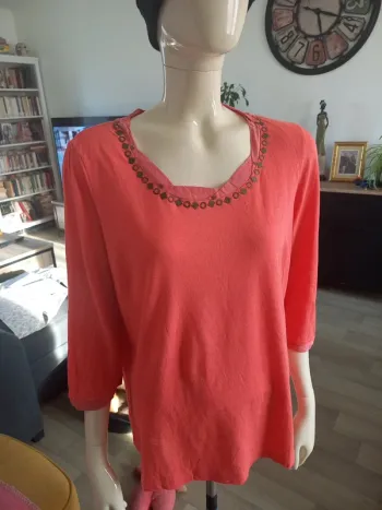 Tee-shirt femme T.4