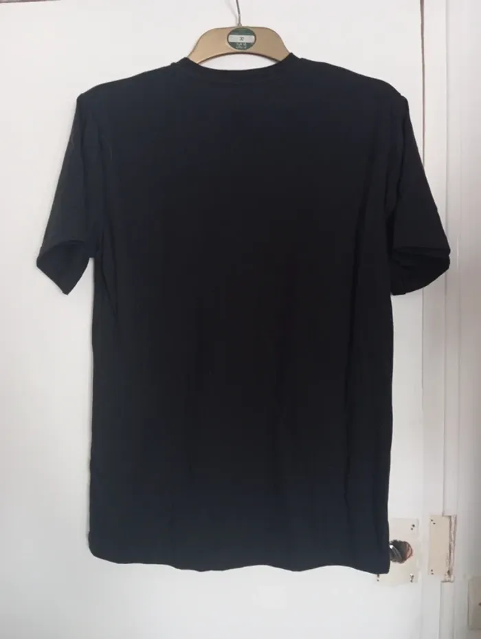 Tee-shirt - photo numéro 2