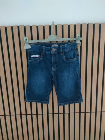 Lot de short et pantalon taille 8ans