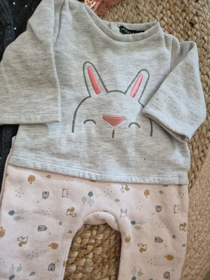 Lot de pyjamas rose et gris bébé fille 3 mois - photo numéro 2