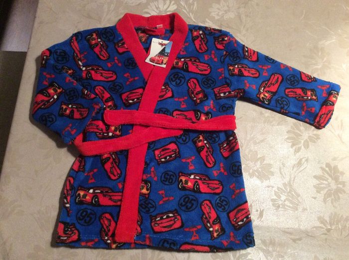 Robe de chambre Cars 2/3 ans 92cm Neuve