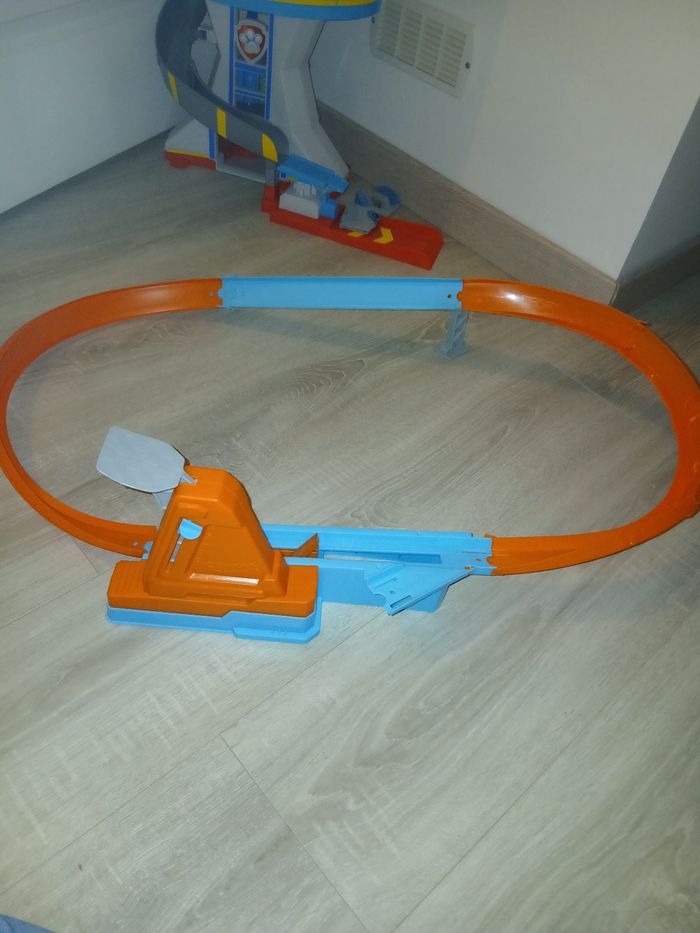 Circuit hotwheels