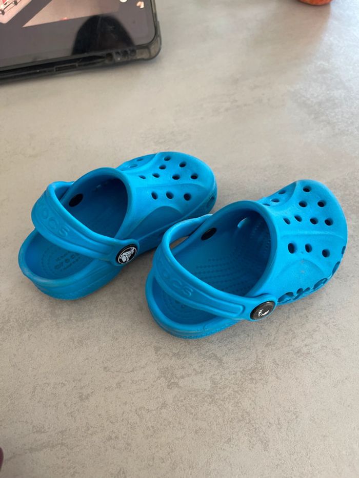 Crocs enfant bleu C6 taille 22 - photo numéro 2