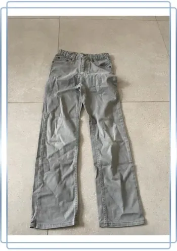 Jean gris 7 ans Ralph Lauren, très bon état