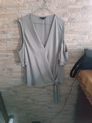 Blouse kaki New Look 46