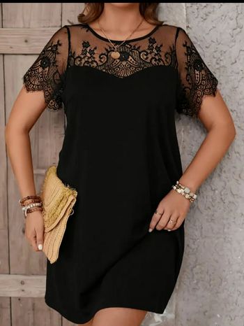 Robe noire dentelle – Taille 50 – Neuve