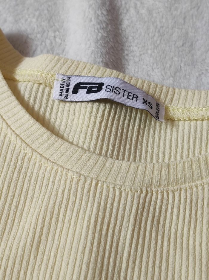 Tee shirt court Jaune pâle XS / 34 - photo numéro 3