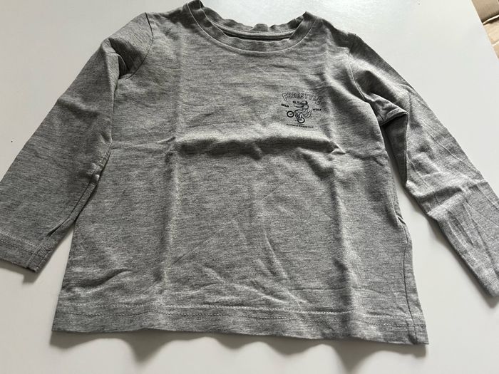 Lot teeshirt 24 mois - photo numéro 4