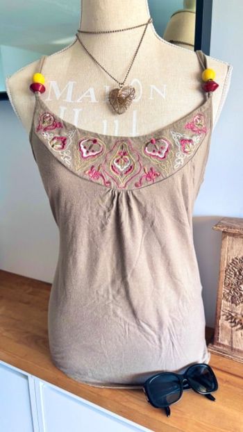 Blouse débardeur kaki avec perles epaules taille 42 XL CAMAIEU