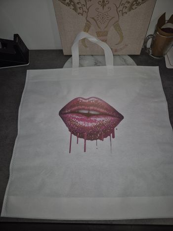 Sac bouche rouge à lèvres