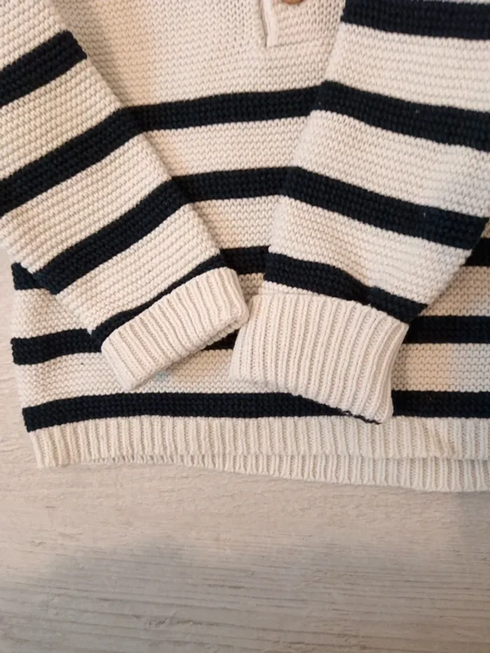 Pull marin 6 mois TBE - photo numéro 4