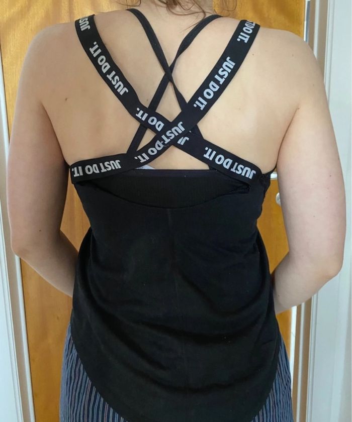 Haut de sport noir - Nike - photo numéro 6