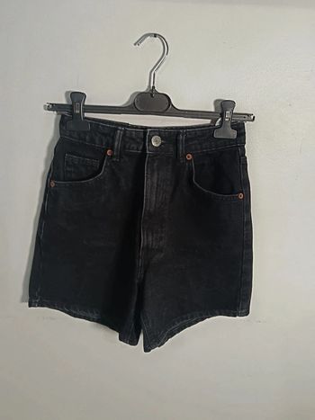 C10 short noir Zara 32
