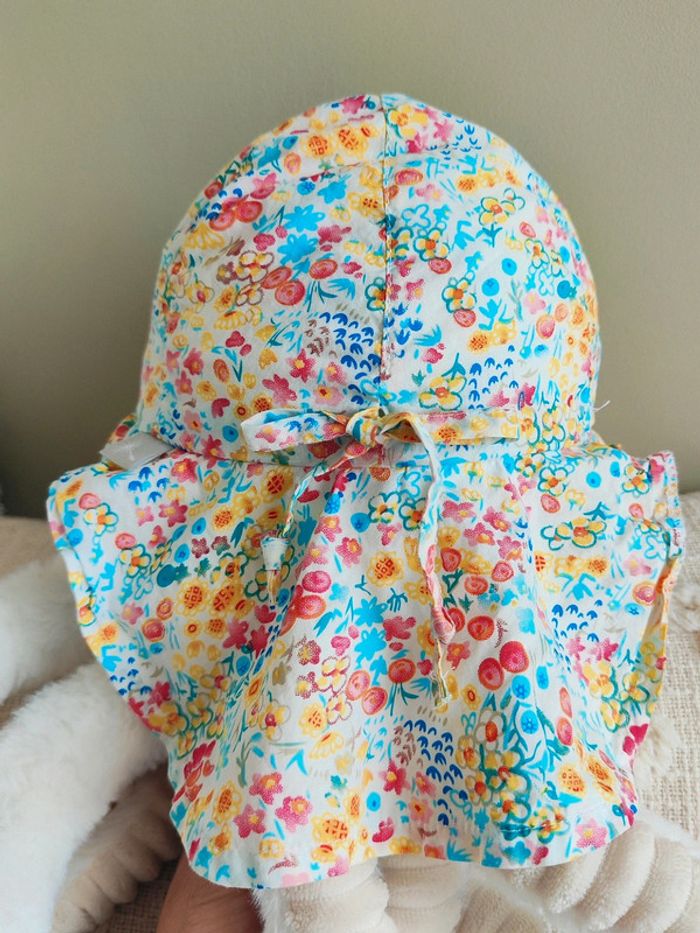 Chapeau protège nuque, bob à couvre-nuque bébé fille motifs petites fleurs - photo numéro 2