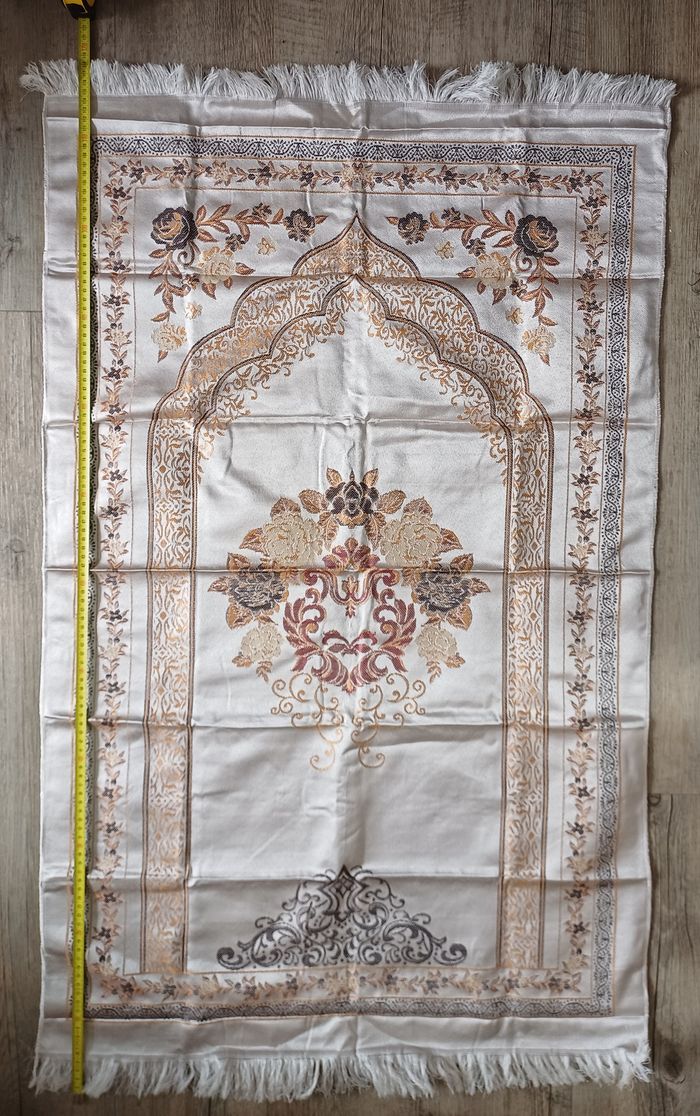 Pochette avec tapis de prière de voyage, neuf, idéal pour offrir - photo numéro 6