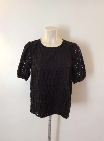 Tee shirt ample noir ajouré manches courtes look féminin T38 JDY Only