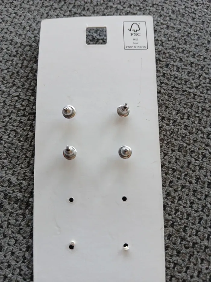 Lot boucles d'oreilles - photo numéro 2
