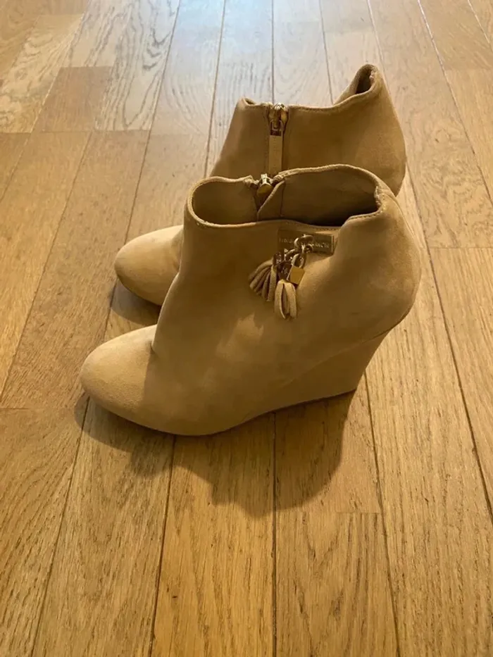 Bottines à talon invisible beige Elisabetta Franchi taille 38 1/2 - photo numéro 2