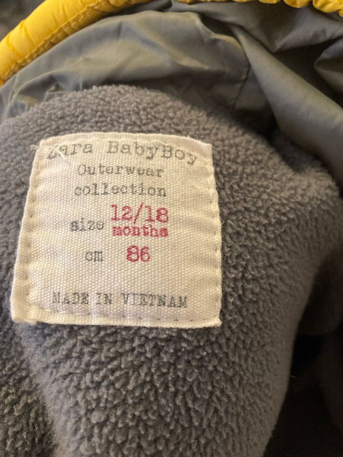 Doudoune ZARA Baby Boy – Taille 12/18 mois – Très chaude & doublée polaire - photo numéro 4