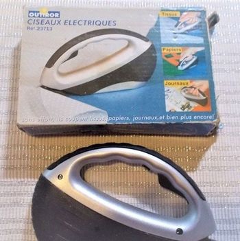 Ciseaux Electriques "Outiror"