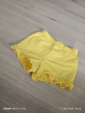 Magnifique short jaune Vertbaudet taille 5 ans
